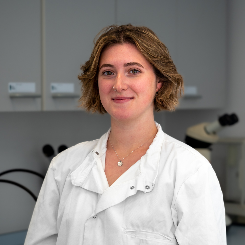 Profile photo of staff member Maxine Canvin in a laboratory