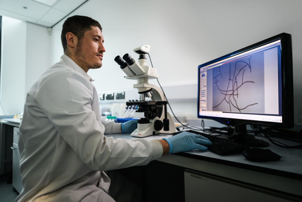 Yousef Touhami Research Technician Microscopy of diatoms