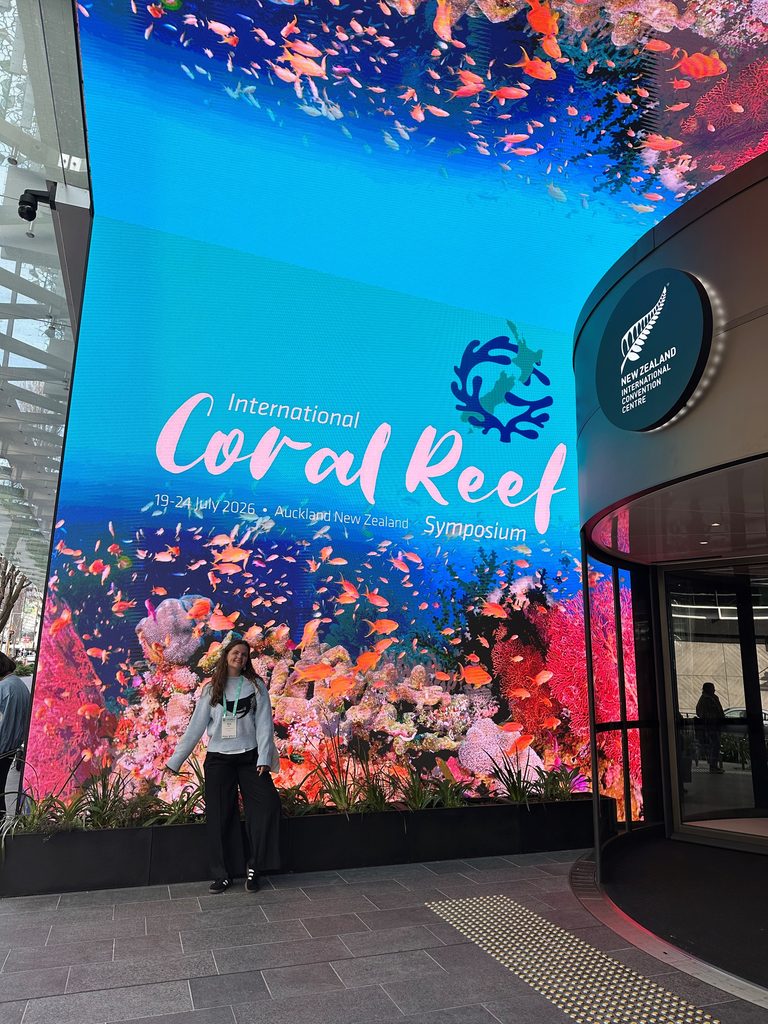 MBA Postgraduate Member Molly Blyth on coral reef research at Coral Reef Symposium Photo by Molly Blyth